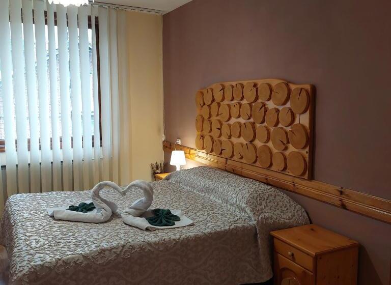4인용 스탠다드 룸, Guest House Planinski Zdravets