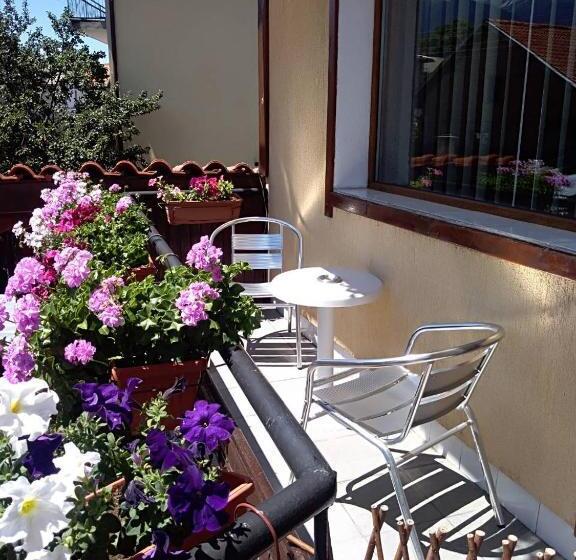 スタンダード４人部屋, Guest House Planinski Zdravets