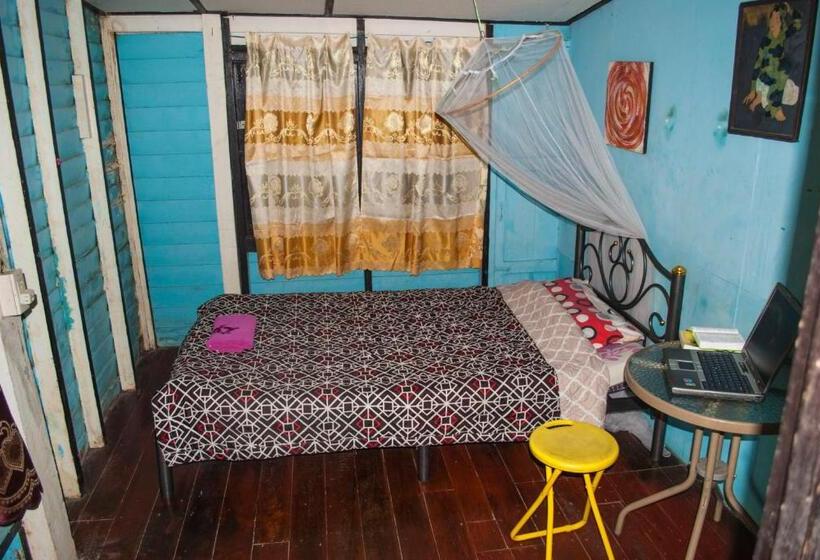 Quarto Estandar Individual Banheiro Compartilhado, New Phiman Riverview Guesthouse