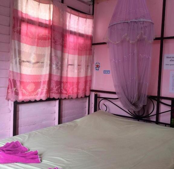 Quarto Estandar Banheiro Compartilhado, New Phiman Riverview Guesthouse