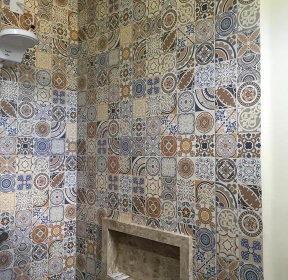 Quarto Quadruple Standart com Varanda, Pousada Da Fonte