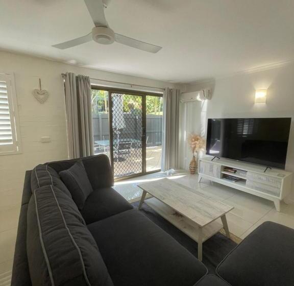 2 베드룸 인테리어 아파트, Myuna Holiday Apartments