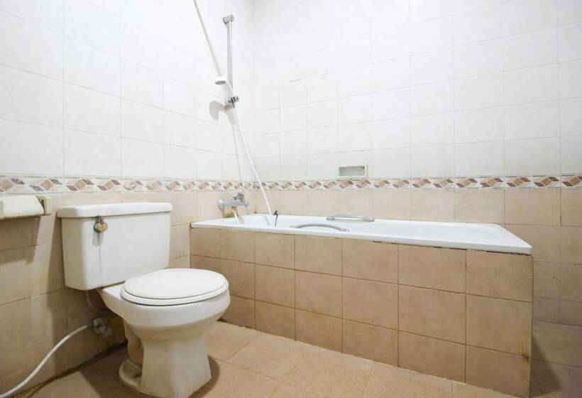 Семейный Номер, Reddoorz Near Malioboro Mall