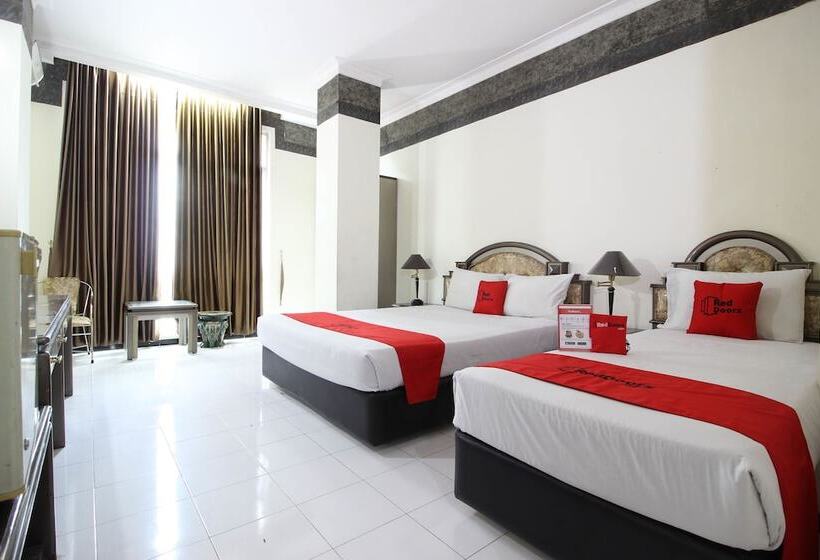 Семейный Номер, Reddoorz Near Malioboro Mall