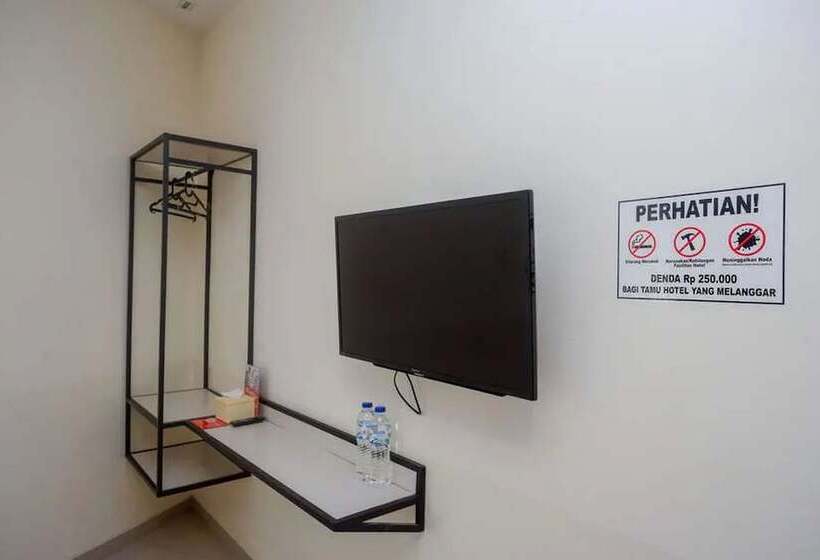 Номер Стандарт, Reddoorz Near Malioboro Mall