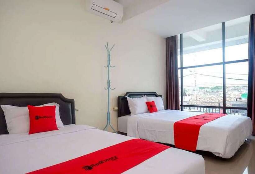 Семейный Номер, Reddoorz Near Malioboro Mall