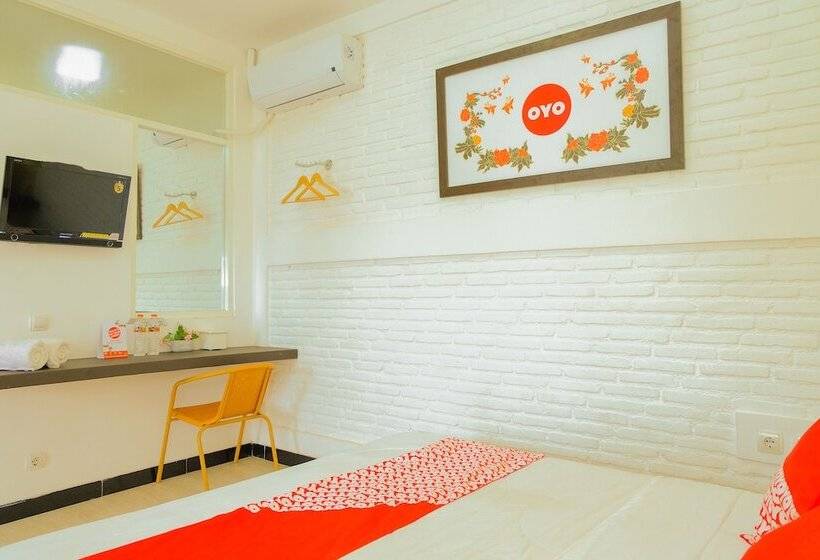 جناح عائلي, 32 Guest House By Oyo