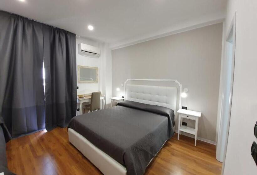 اتاق راحتی سه تخته, Guest House Piazza Carmine