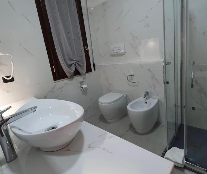 اتاق راحتی سه تخته, Guest House Piazza Carmine