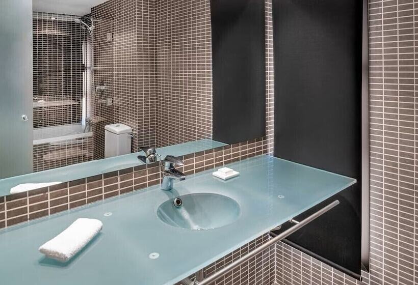 Номер Стандарт, B&b Hotel Vitoria General álava