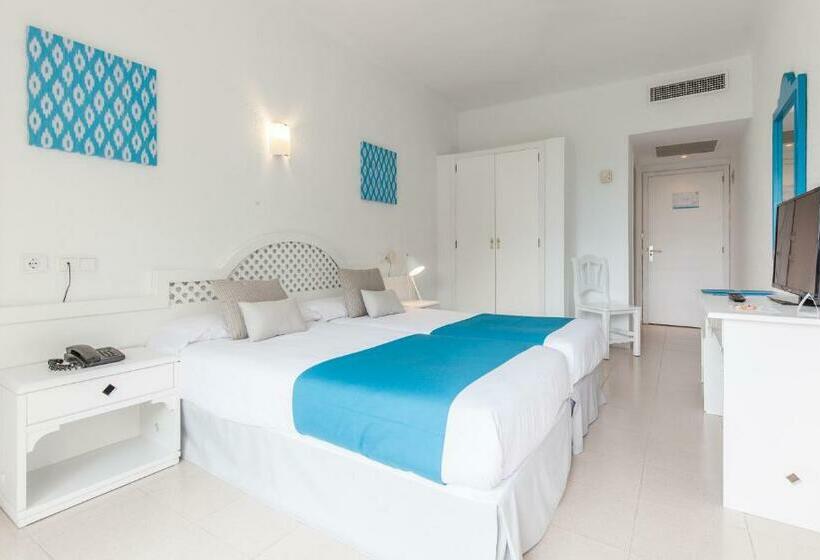Номер Стандарт Трехместный, Blue Sea Costa Verde