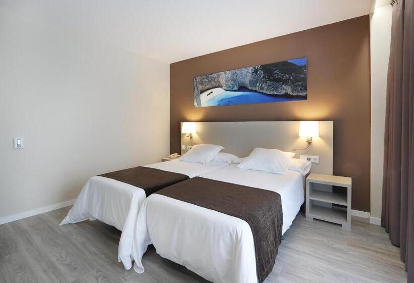 장애인을 위한 스탠다드 룸, Helios Benidorm