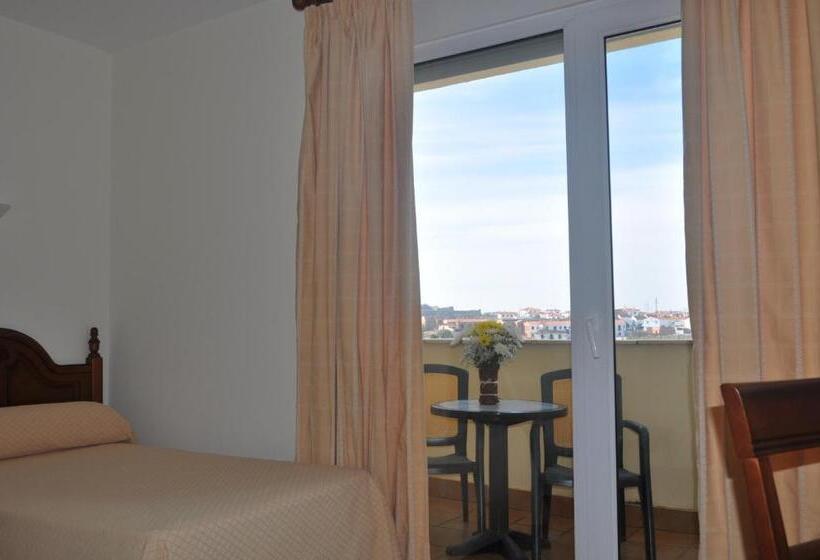 Habitación Triple Estándar, Heredero