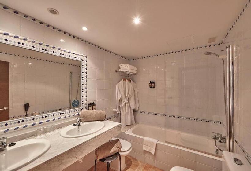 سوییت با چشم‌انداز دریا, Maristel Hotel & Spa - Adults Only