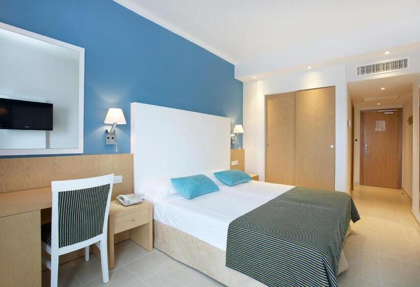 Номер Стандарт Вид на Море, Universal Hotel Marqués