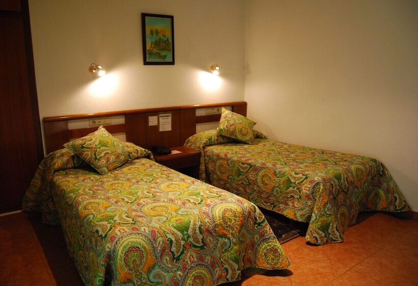 Quarto Estandar, Luarca Zabala