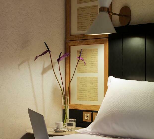 Номер Стандарт с Террасой, Boutique Hotel H10 Catalunya Plaza
