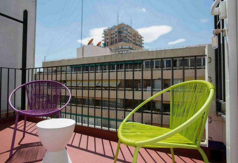 اتاق خانوادگی, Casual Del Cine Valencia