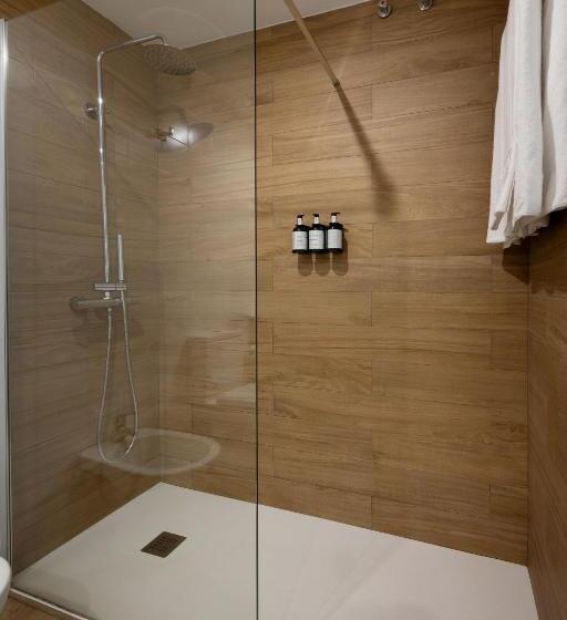 Standard Triple Room with Terrace, Catalonia Mirador des Port