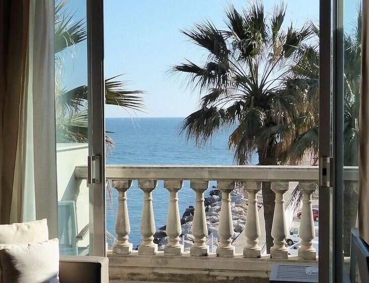 Cameră Deluxe cu Vedere la Mare cu Balcon, Estela Barcelona