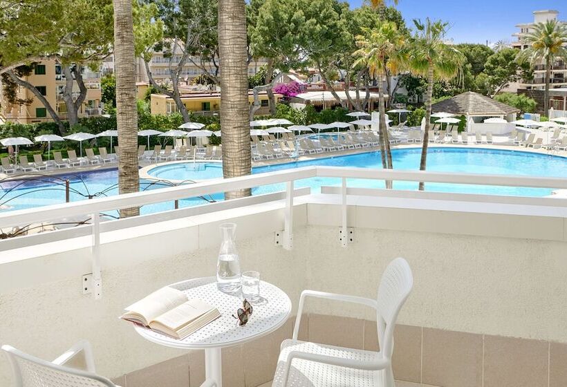 패밀리 룸 풀장 전망, Iberostar Waves Cristina