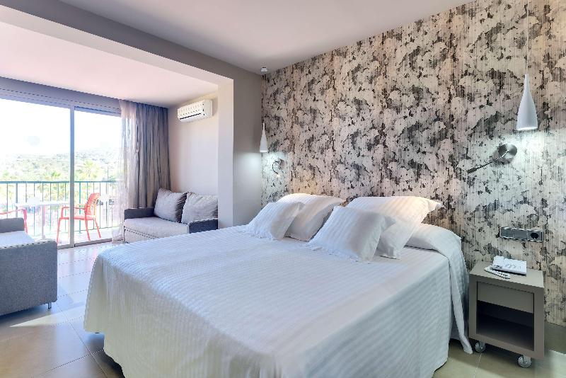 Семейный Номер, Occidental Ibiza