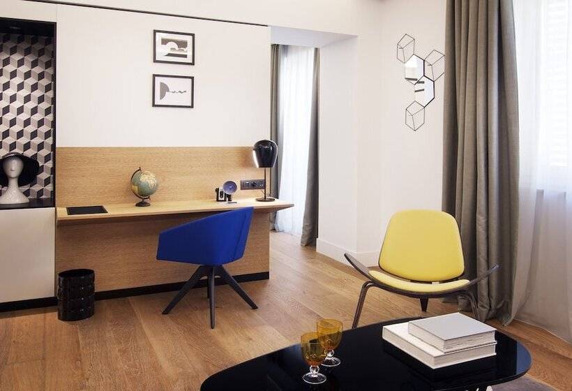 سوییت جونیور, One Shot Palacio Reina Victoria 04