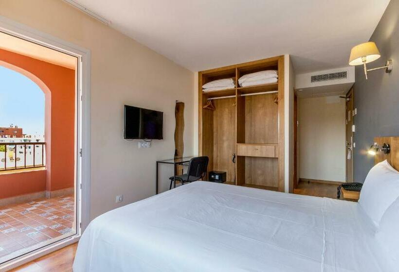 Quarto Superior, Nura Santa Ponsa Pins