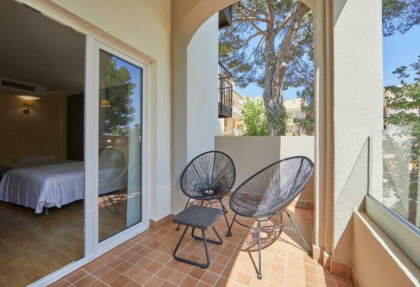 Quarto Familiar, Nura Santa Ponsa Pins
