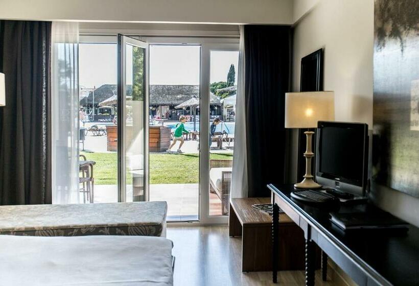 Juniorsviitti Allasnäkymä, Vincci Resort Costa Golf