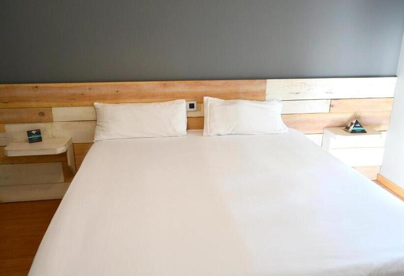 Quarto Economy, Alda Estacion Vigo