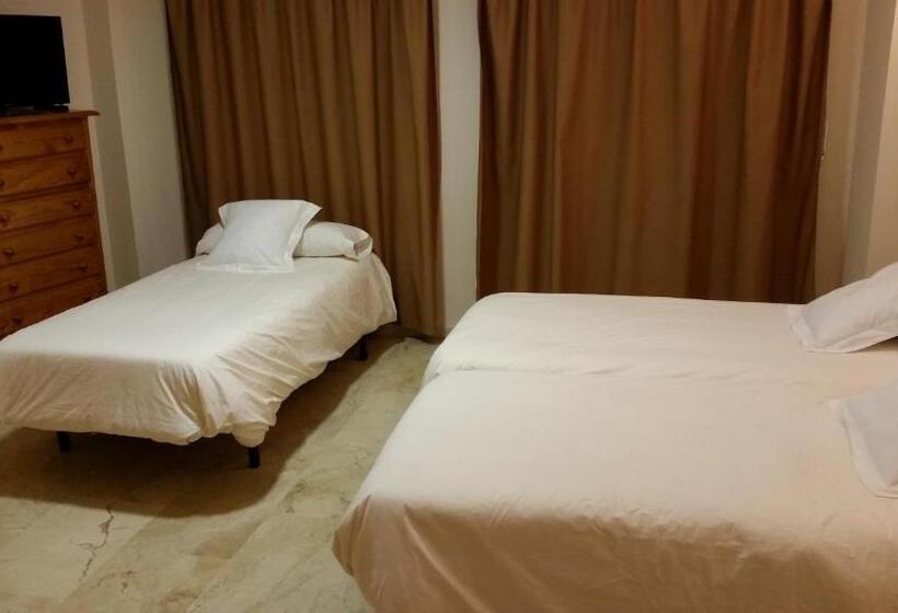 اتاق استاندارد چهار تخته, Balcón De Cazorla