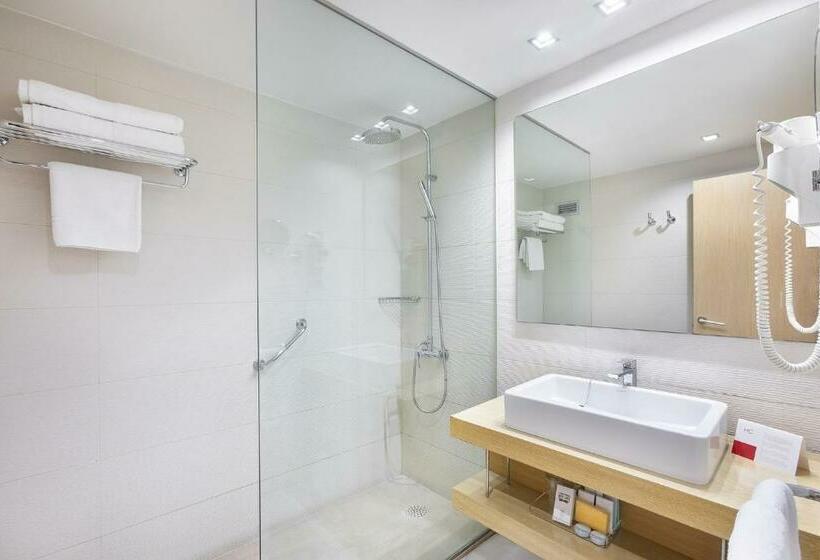 سوئیت جونیور با چشم‌انداز, Cristina By Tigotan Las Palmas  Adults Only