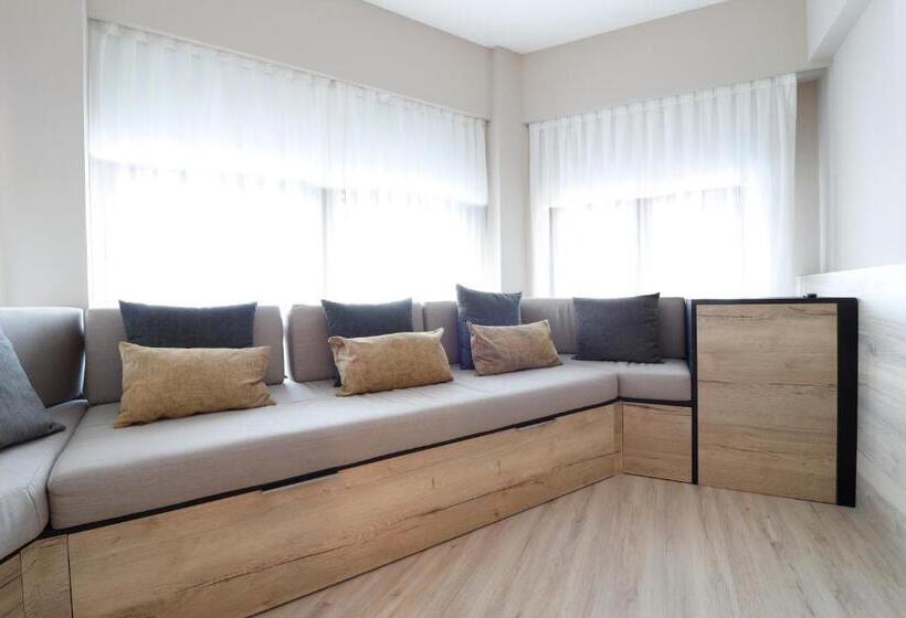 Quarto Familiar Superior, Montarto