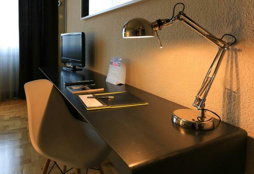 Номер Стандарт, Habitus Hotel Leyre