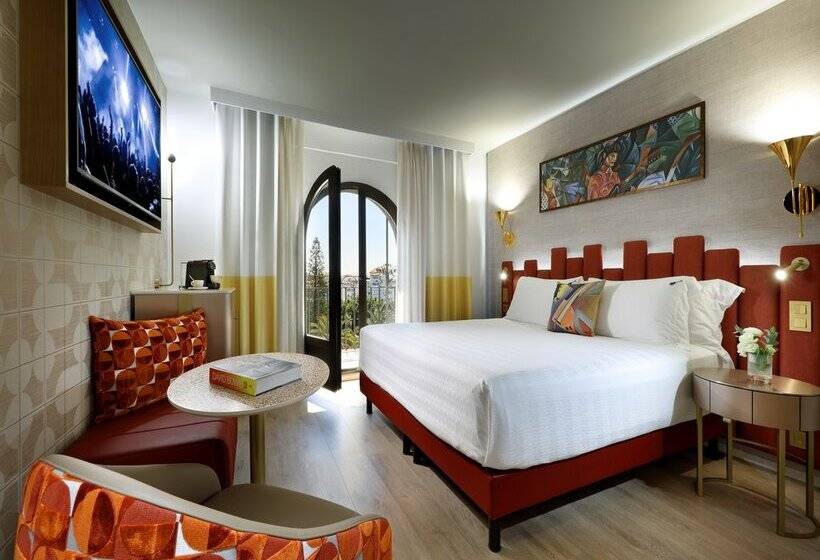 Quarto Superior, Hard Rock Hotel Marbella