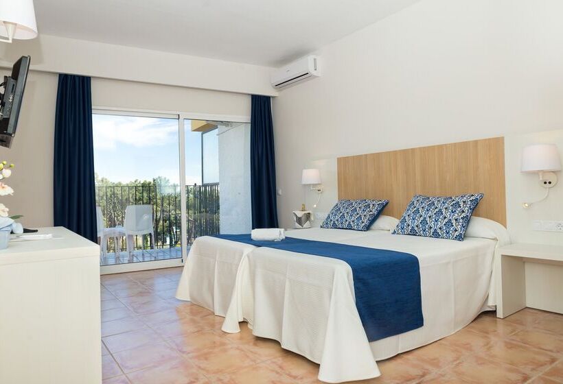 Quarto Triplo Estandar, Aluasun Marbella Park