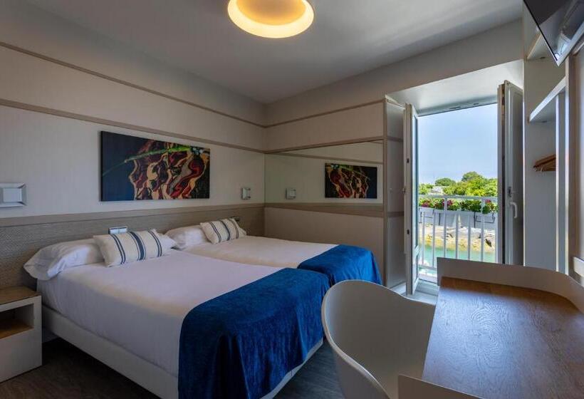 اتاق استاندارد با بالکن و چشمانداز دریا, &spa El Puerto