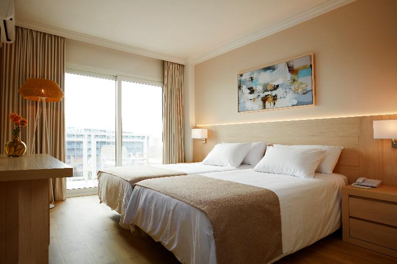 Номер Стандарт Боковой Вид на Море, Las Arenas, Affiliated by Melia