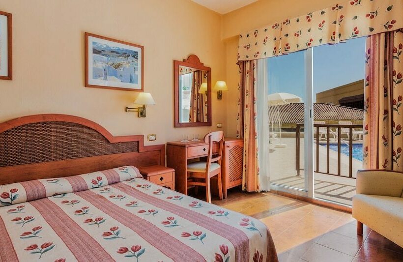 Quarto Estandar com Sacada, Monopol