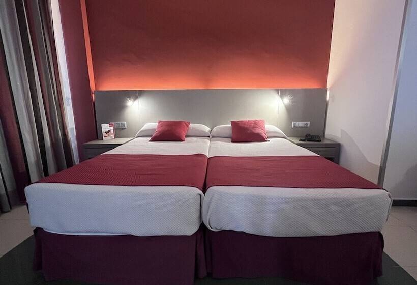Quarto Economy, Nerja Club By Dorobe