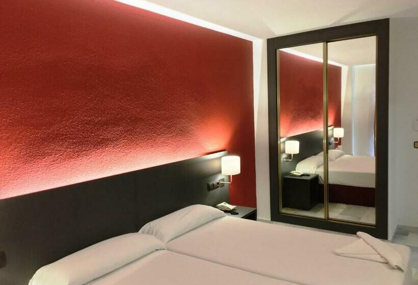 Quarto Estandar, Nerja Club By Dorobe