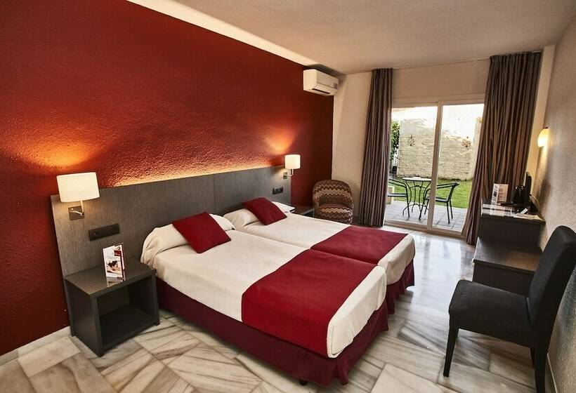 Quarto Estandar, Nerja Club By Dorobe