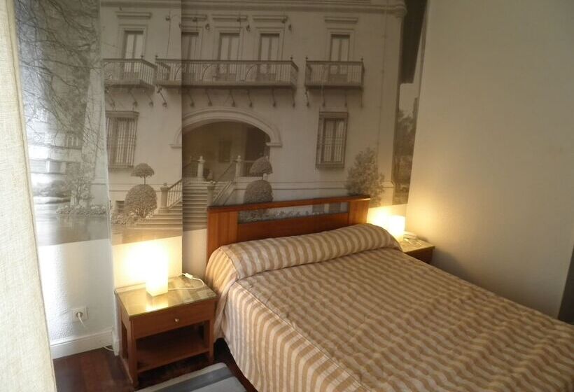 Quarto Estandar Individual, Photo Zabalburu