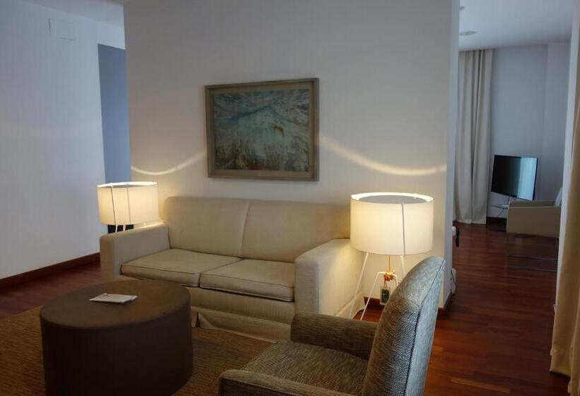 Suite Junior, Parador De Antequera