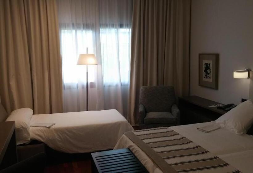 Quarto standard, Parador De Antequera