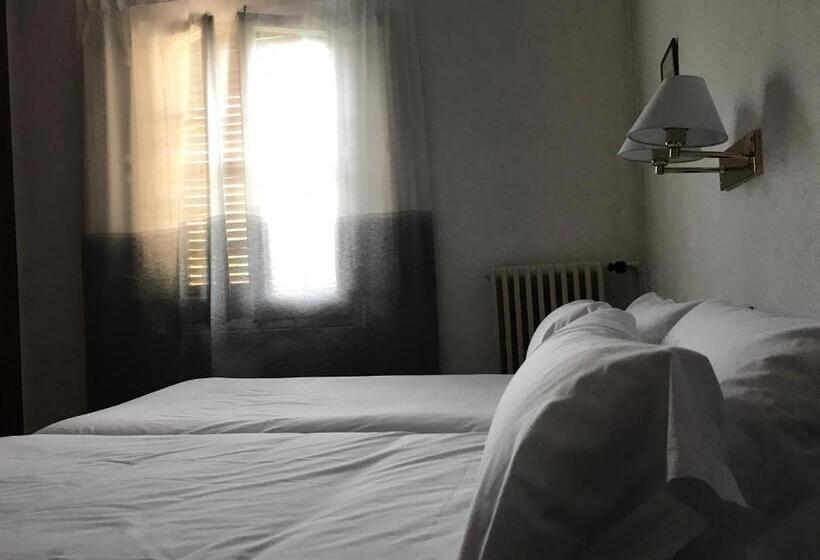 Номер Стандарт Трехместный, Hostal De La Gloria
