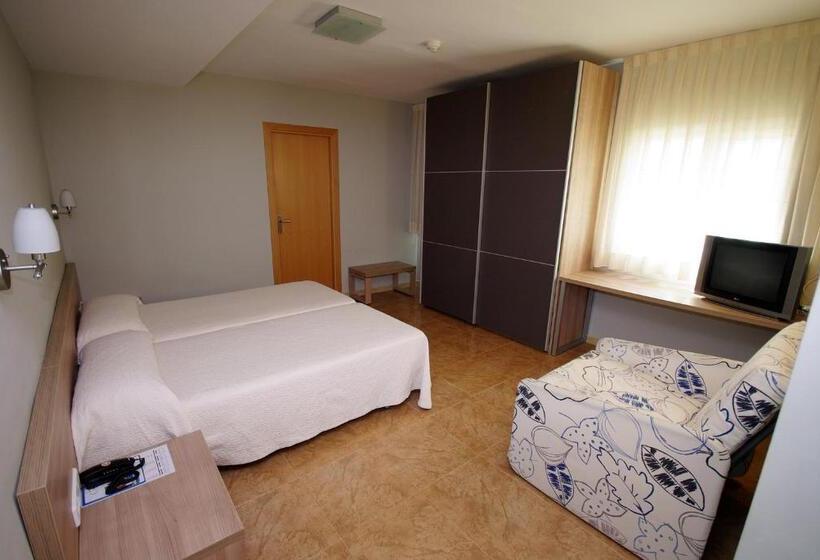 Superior-huone, El Cami