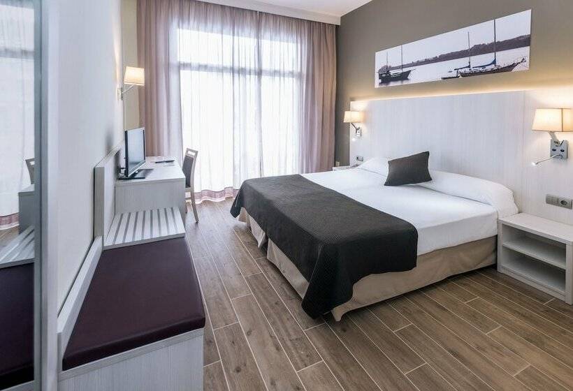 חדר סטנדרט עם מרפסת, Ght Costa Brava & Spa