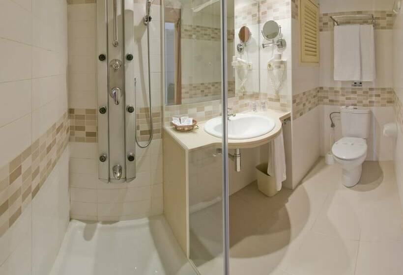 חדר סטנדרט נוף לבריכה, Ght Costa Brava & Spa